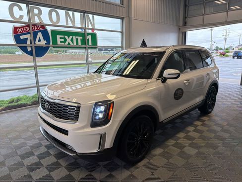 Used 2021 Kia Telluride SX w/ SX Prestige Package AWD/4WD image 3