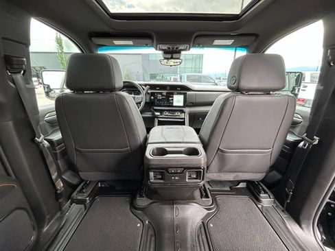 Used 2024 GMC Sierra 2500 AT4 w/ AT4 Premium Plus Package AWD/4WD image 45