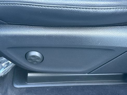 Used 2022 Mercedes-Benz GLS 450 4MATIC image 13