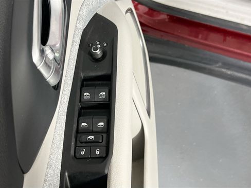 Used 2022 Jeep Compass Latitude AWD/4WD image 17