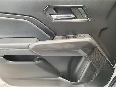 Used 2024 Chevrolet Colorado LT w/ LT Convenience Package image 27