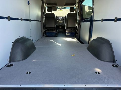 New 2025 Mercedes-Benz Sprinter 2500 image 16
