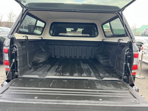 Used 2022 Nissan Frontier SV image 25