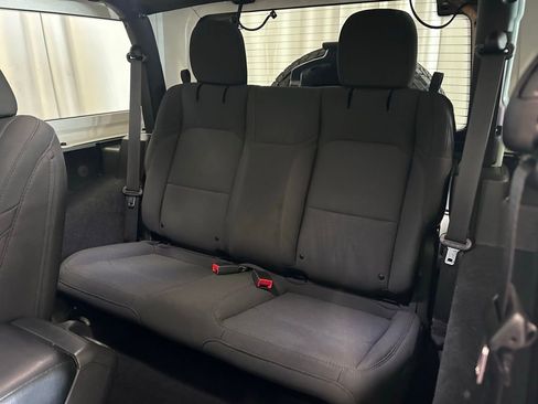 Used 2023 Jeep Wrangler Sport AWD/4WD image 18