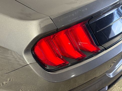 Used 2020 Ford Mustang Convertible image 34