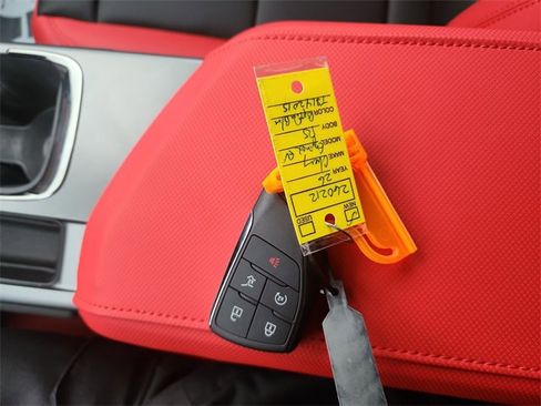 New 2026 Chevrolet Equinox EV RS image 32