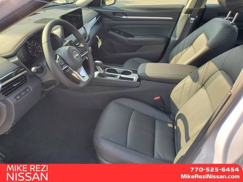 New 2025 Nissan Altima 2.5 SR w/ SR Premium Package image 10
