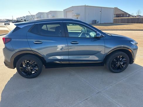 Used 2024 Buick Encore GX Sport Touring image 6