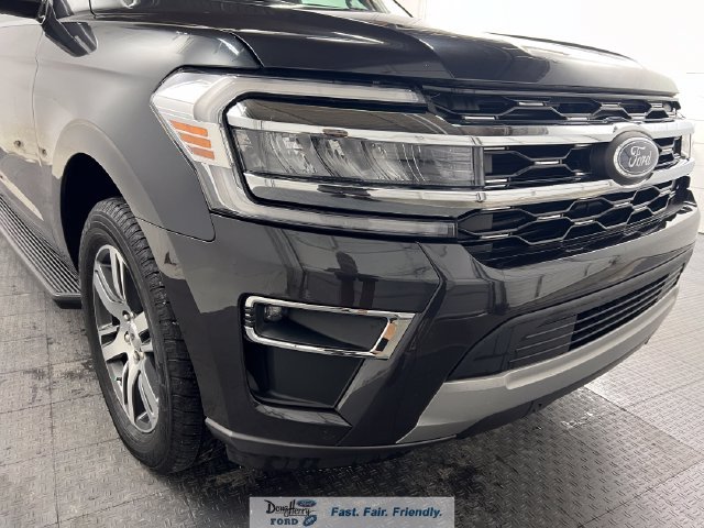 Used 2024 Ford Expedition Max Limited RWD image 8
