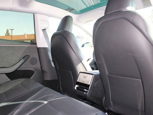Used 2024 Tesla Model 3 Long Range AWD/4WD image 21