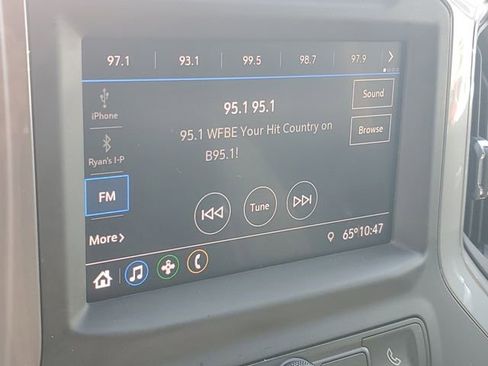Certified 2020 Chevrolet Silverado 1500 Custom w/ Custom Value Package AWD/4WD image 23