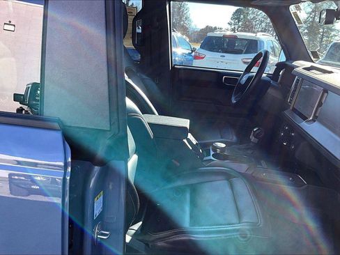 Used 2025 Ford Bronco Outer Banks image 7