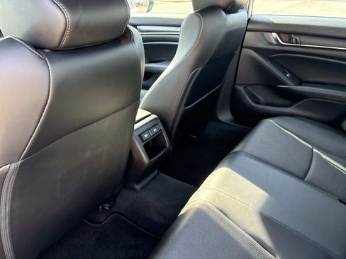 Used 2021 Honda Accord Sport image 28