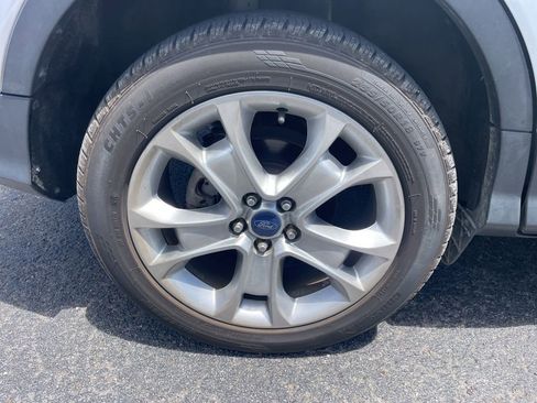 Used 2014 Ford Escape Titanium FWD image 11