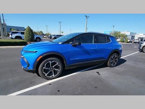 New 2026 Chevrolet Equinox EV LT image 20