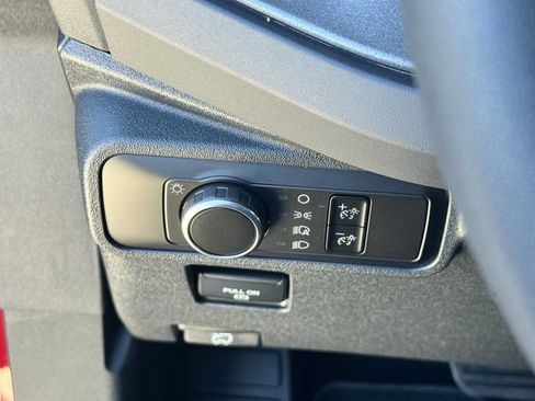 New 2026 Ford Bronco 4-Door AWD/4WD image 12
