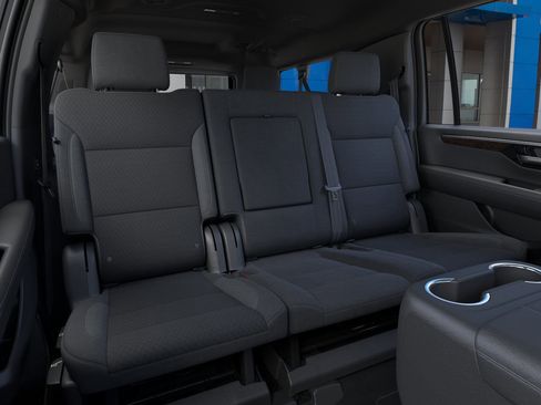 New 2026 Chevrolet Suburban LS image 17
