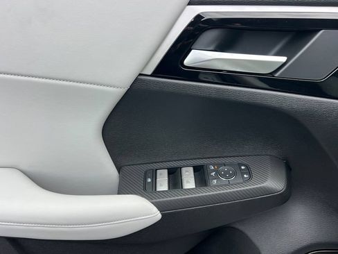 New 2026 Mitsubishi Outlander SE AWD/4WD image 12
