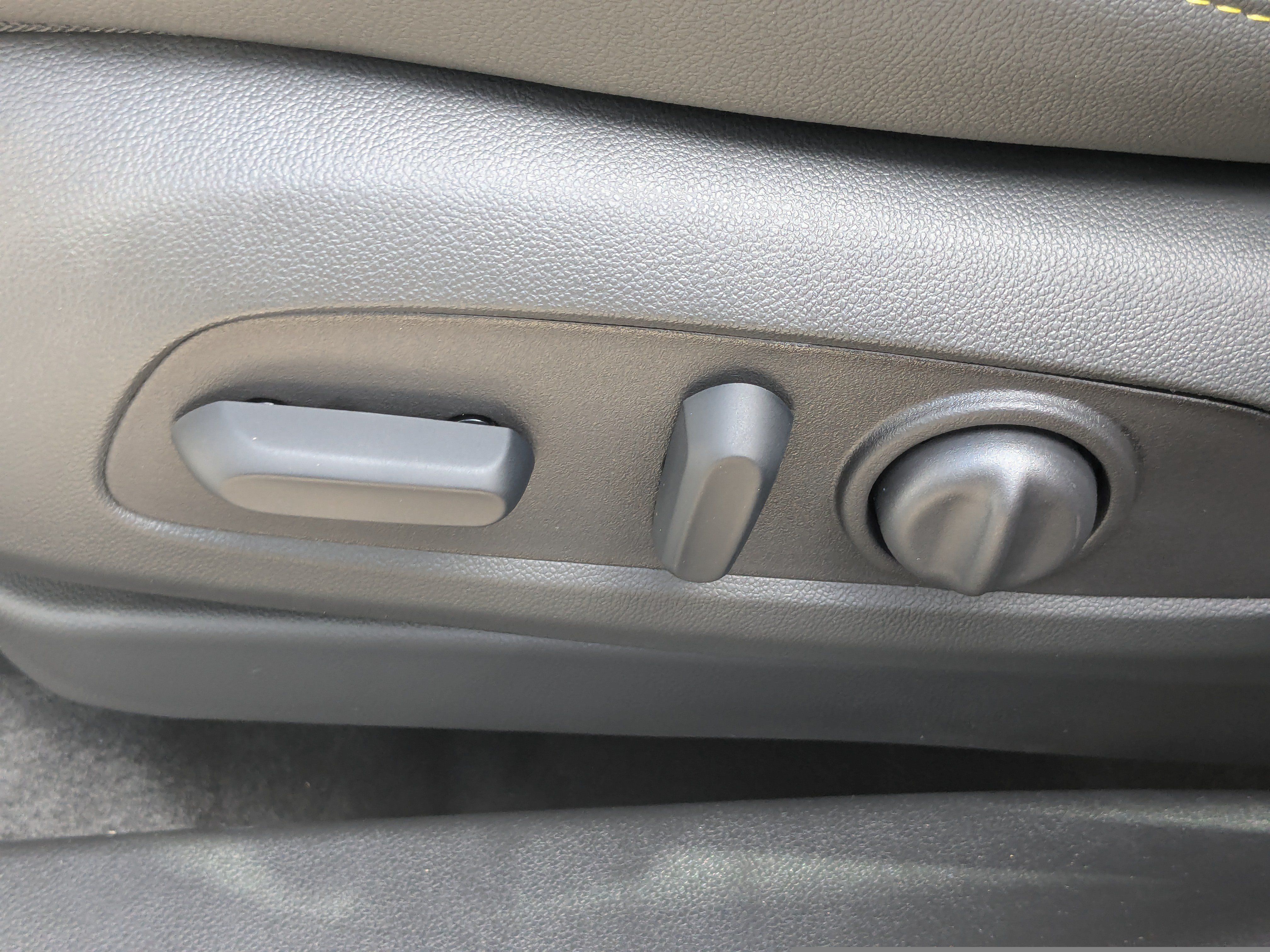 New 2026 Chevrolet TrailBlazer ACTIV w/ Convenience Package FWD image 12