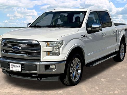 Used 2017 Ford F150 Lariat image 4