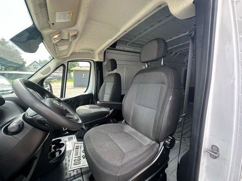 Used 2024 RAM ProMaster 2500 FWD image 12