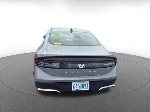 Used 2026 Hyundai Sonata Blue FWD image 5