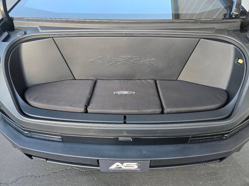 Used 2024 Tesla Cybertruck Cyberbeast AWD/4WD image 28