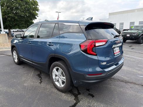 Used 2024 GMC Terrain SLE AWD/4WD image 7