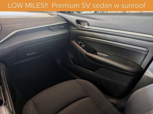 Used 2023 Nissan Altima 2.5 SV w/ SV Premium Package FWD image 17