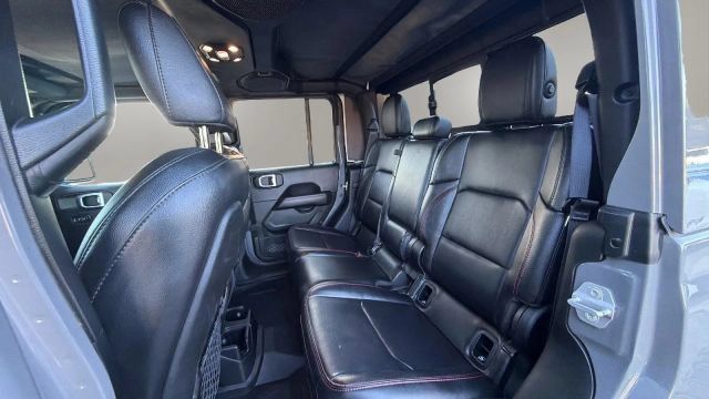 Used 2020 Jeep Gladiator Rubicon AWD/4WD image 12