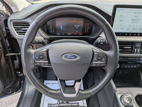 Used 2023 Ford Escape Active w/ Tech Pack #1 AWD/4WD image 9