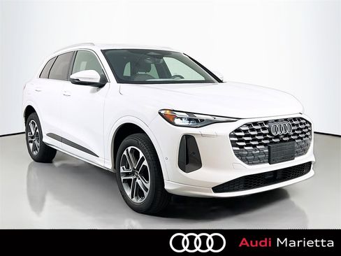 New 2025 Audi Q5 Premium image 1