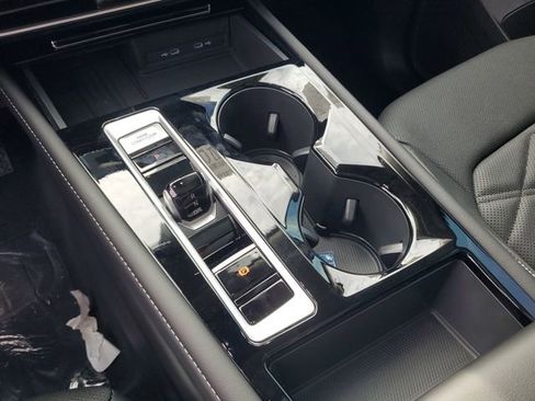 New 2026 Volkswagen Atlas SE FWD image 28