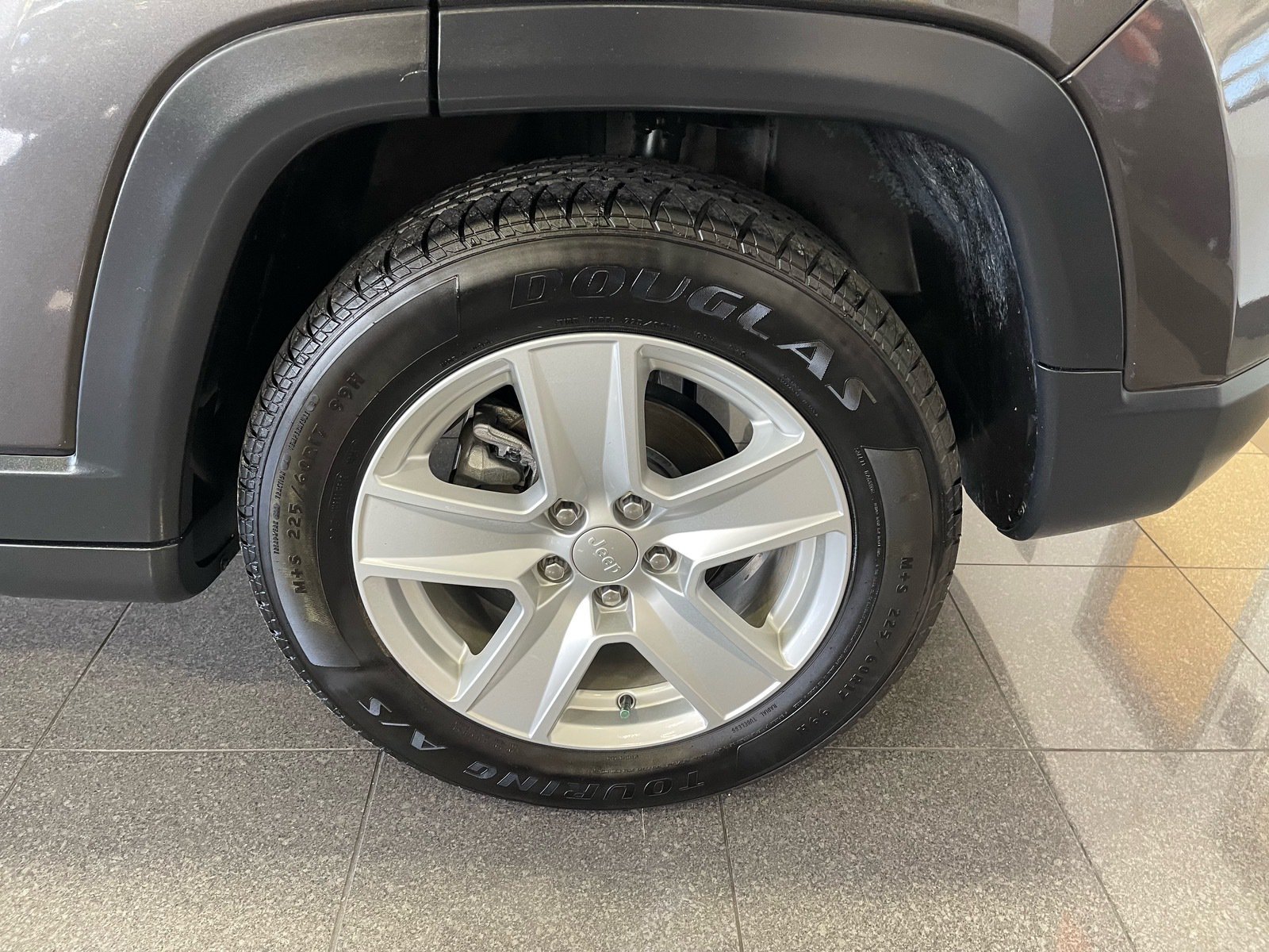 Used 2022 Jeep Compass Latitude FWD image 22