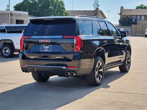 Used 2025 GMC Yukon AT4 w/ AT4 Premium Plus Package AWD/4WD image 14