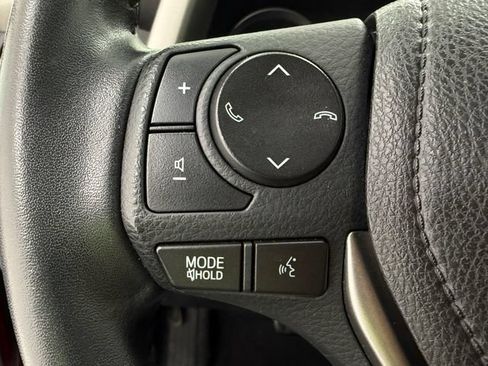Used 2018 Toyota RAV4 XLE w/ Plus Extra Value Package FWD image 10
