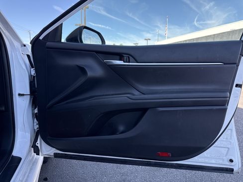 Used 2023 Toyota Camry SE w/ Convenience Package image 29