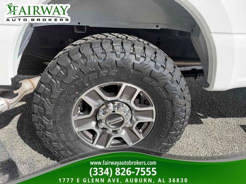 Used 2025 Ford F250 Lariat AWD/4WD image 11