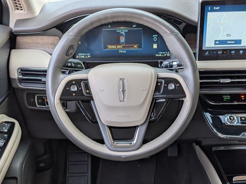 Used 2023 Lincoln Corsair Reserve FWD image 24