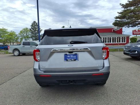 Certified 2022 Ford Explorer XLT w/ Class IV Trailer Tow Package AWD/4WD image 6