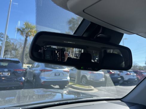 Used 2024 Toyota 4Runner Limited image 27