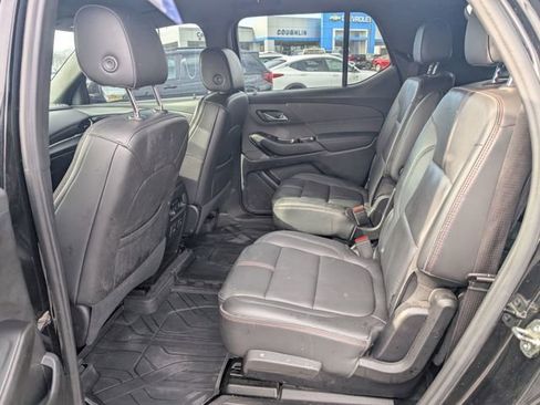 Used 2023 Chevrolet Traverse RS image 9