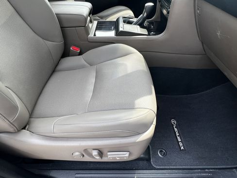 Certified 2022 Lexus GX 460 Premium w/ Premium Plus Package image 45