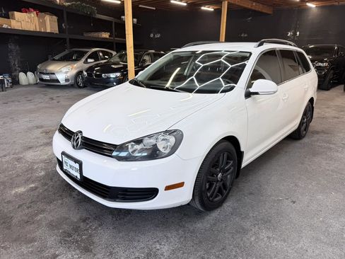 Used 2011 Volkswagen Jetta TDI FWD image 4