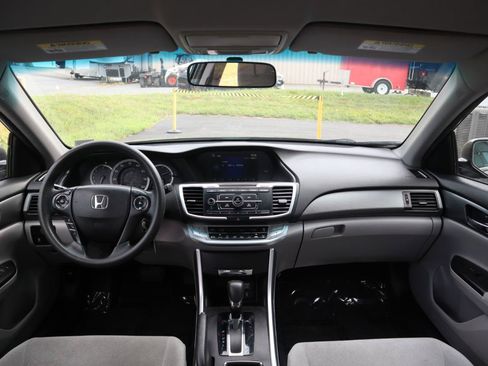 Used 2013 Honda Accord LX image 44