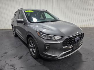 Used 2023 Ford Escape ST-Line Select AWD/4WD video 2