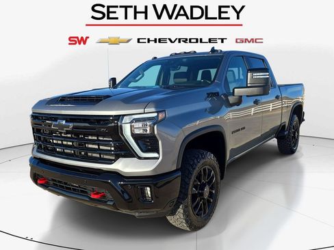 New 2026 Chevrolet Silverado 2500 LT w/ Trail Boss Package AWD/4WD image 3