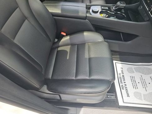 Used 2023 Nissan Rogue SV w/ SV Premium Package AWD/4WD image 11