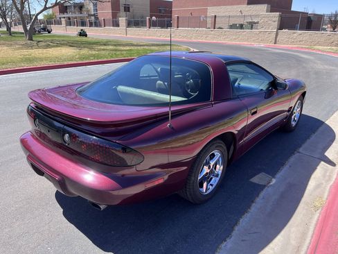 Used 2000 Pontiac Firebird Formula w/ Opt Pkg RWD image 7