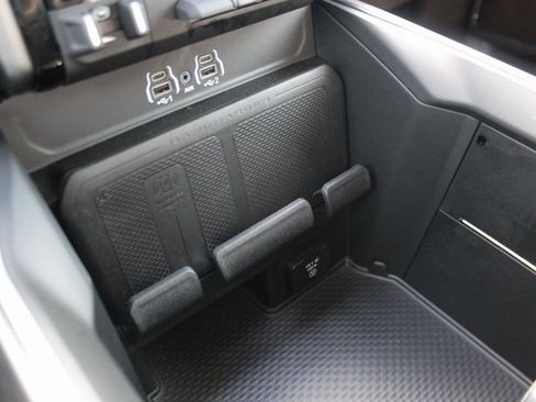 Used 2025 RAM 1500 Laramie w/ Laramie Southwest Edition image 23